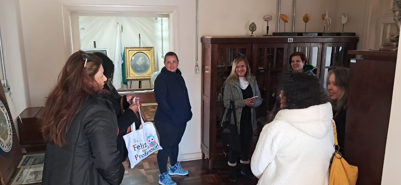 profissionais_educacao_rede_municipal_Curitiba_visitam_CEP_2024
