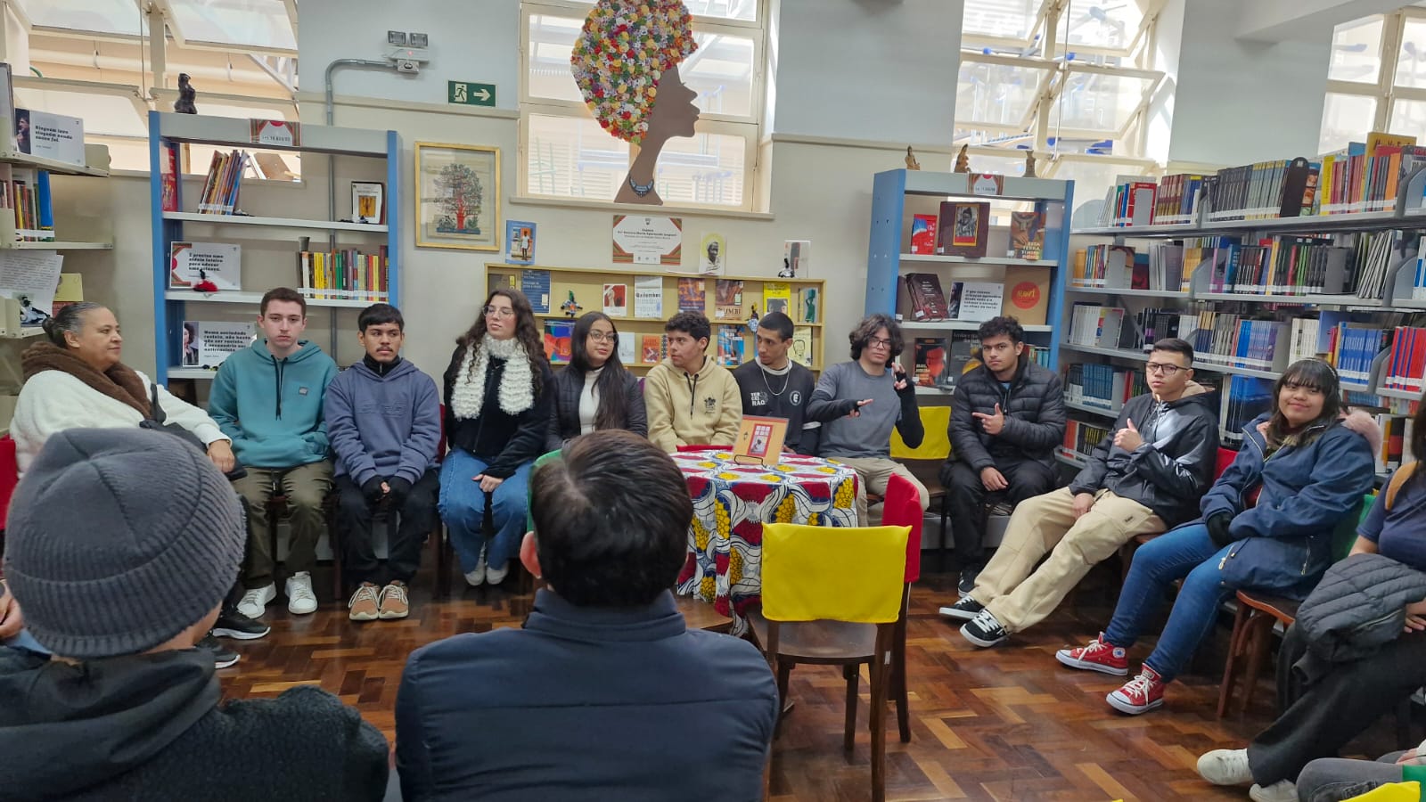 Estudantes de Paranaguá em visita ao CEP