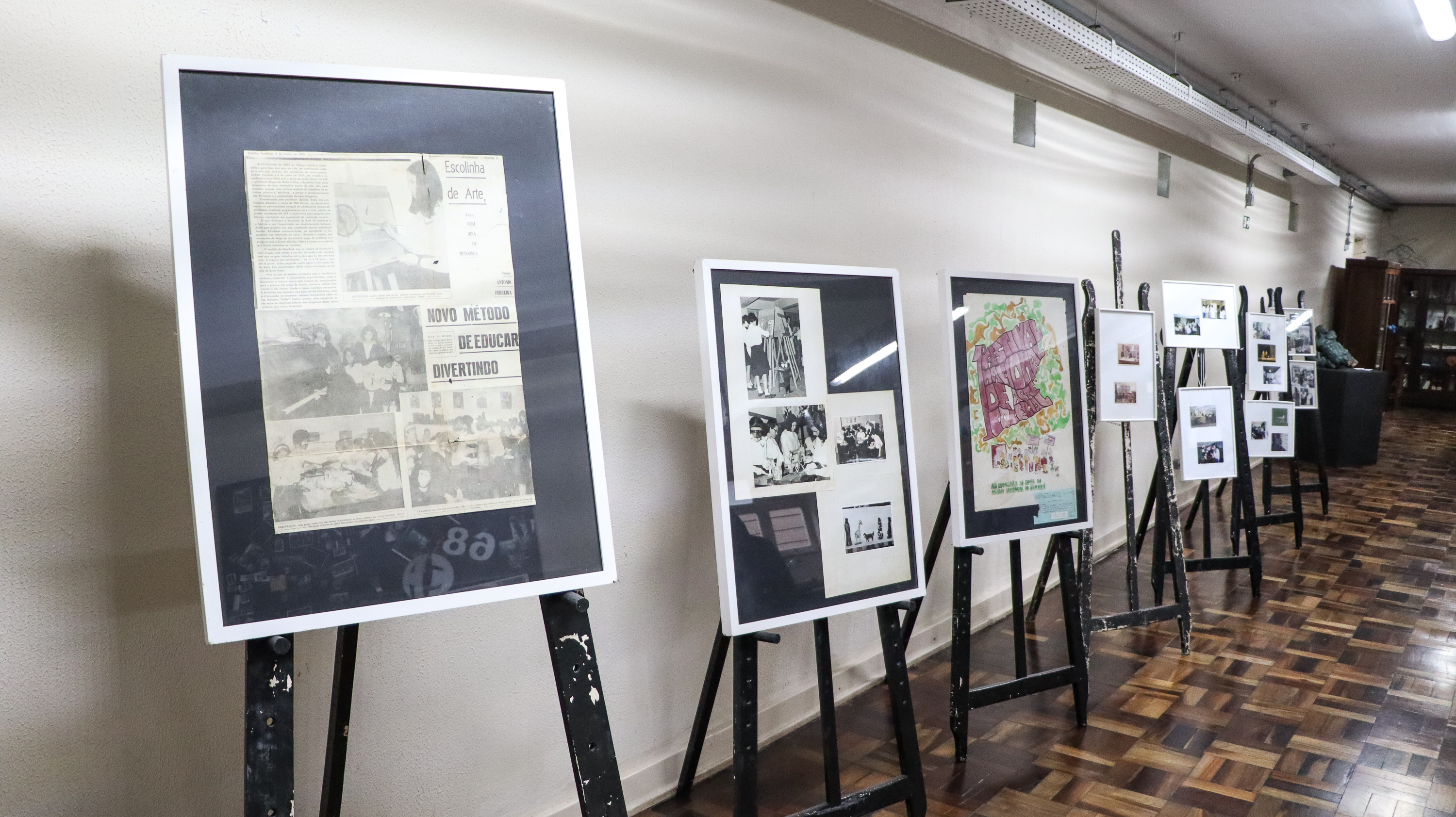 Trabalhos artísticos de estudantes, em exposição
