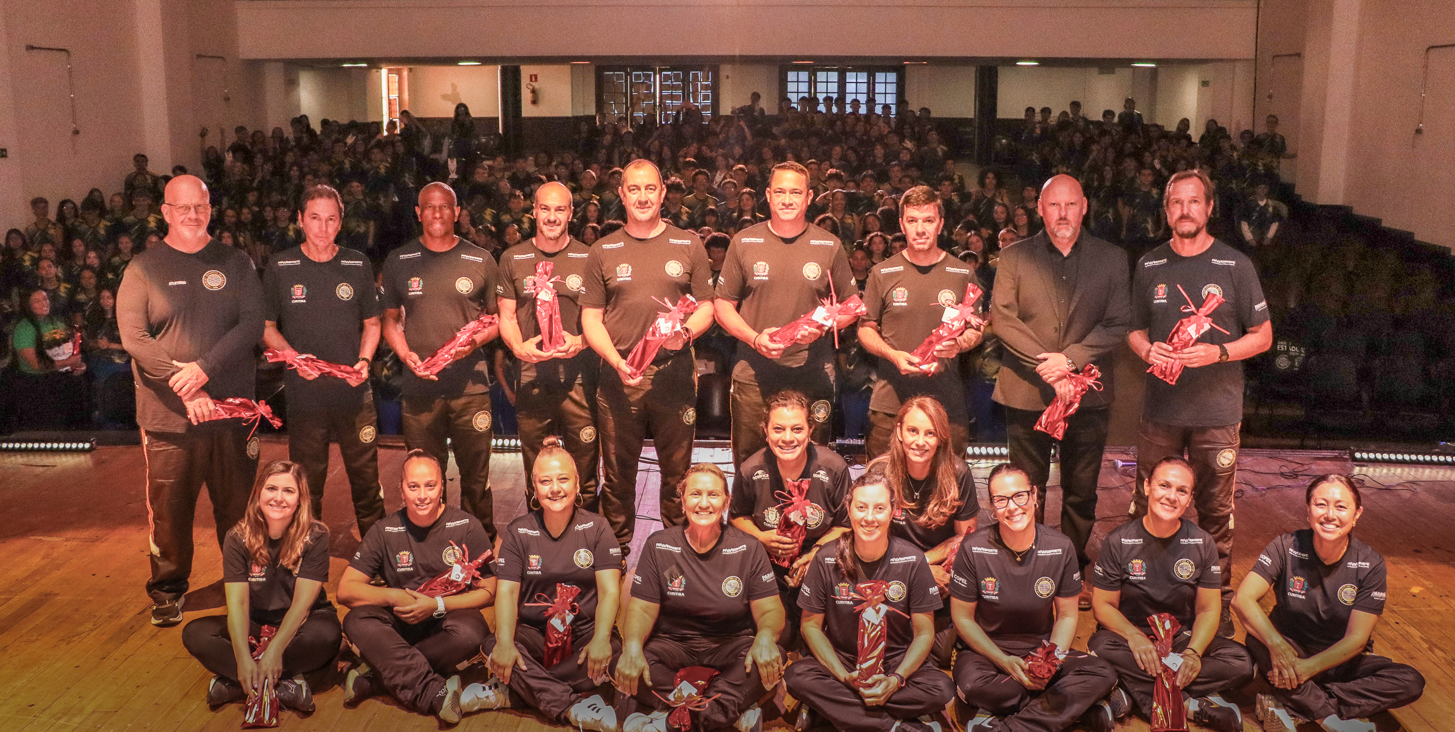 Estudantes atletas do CEP recebem homenagem