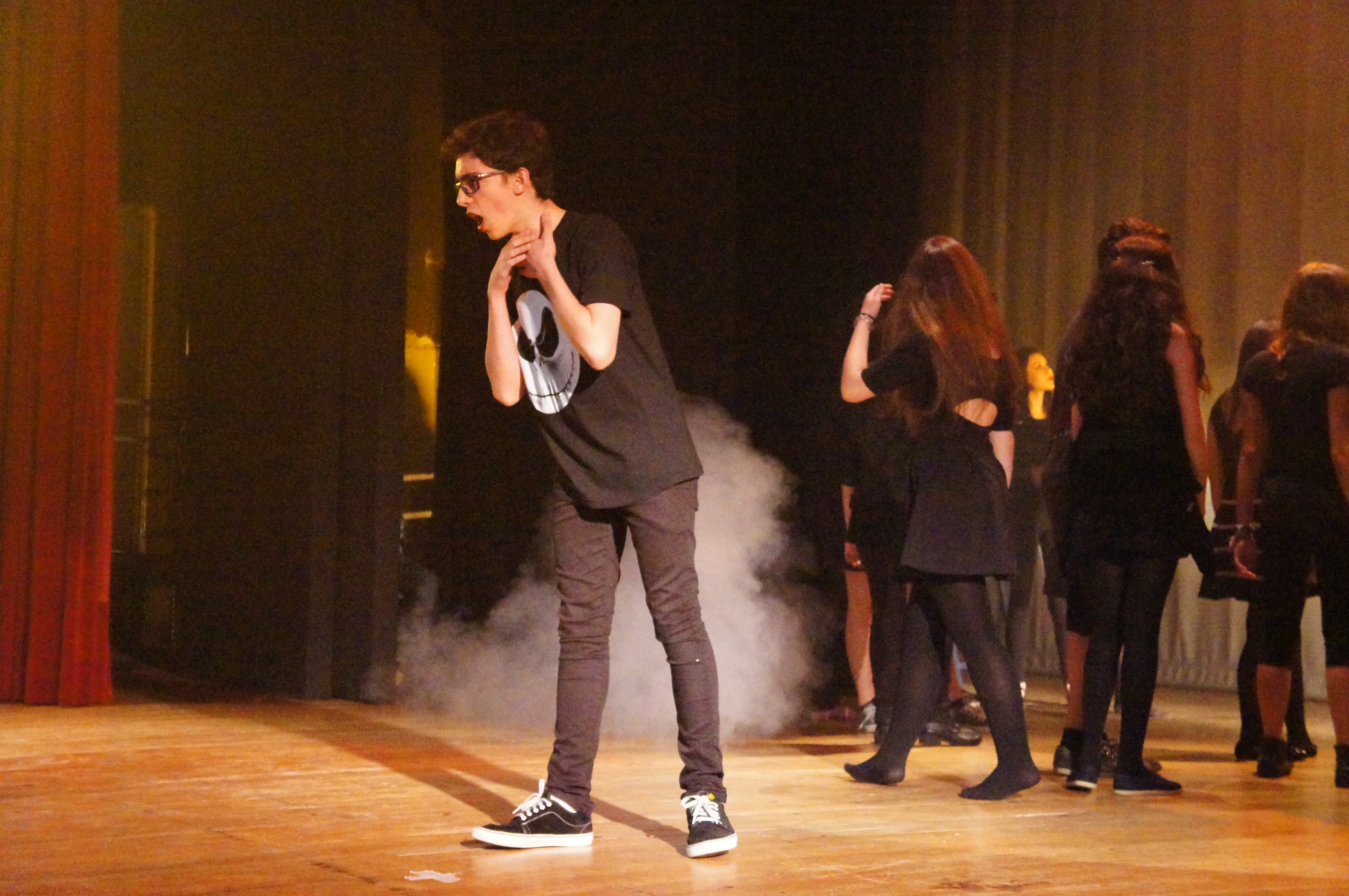 vbghju