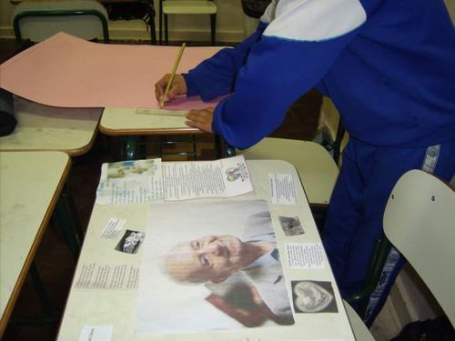Alunos homenagearam poeta gaúcho Mário Quintana