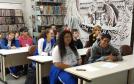 Os alunos e alunas do Colégio Estadual do Paraná (CEP) que vão participar do projeto de construção da 2a edição da Revista do CEP em Quadrinhos participaram, na última terça-feira (14), de uma aula expositiva na Gibiteca de Curitiba, parceira no projeto.