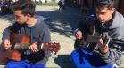 Para aproveitar o sol na manhã desta terça-feira (4), os estudantes no Colégio Amâncio Moro (CEP-Amâncio) se reuniram para atividades fora da sala de aula, em grupos organizados no pátio do Colégio, que fica no Jardim Social. 