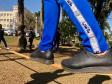 Estudantes do Colégio Estadual do Paraná (CEP) estão experimentando o slackline nas aulas curriculares de Educação Física. A missão é andar sobre uma fita esticada, suspensa do solo em aproximadamente um metro de altura, permitindo assim que o aluno e aluna pisem firme para avançar de um lado para outro sem cair e até possibilitar a execução de algumas acrobacias. 