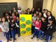 Os estudantes dos 6°s anos do Ensino Fundamental estão trabalhando o tema da diversidade familiar nas aulas curriculares de Língua Espanhola, ministradas no Colégio Estadual Tiradentes (CEP-Tiradentes). Além de aprender novos vocabulários da língua hispânica, os estudantes também reforçam valores e conceitos presentes na sociedade moderna, em suas diferentes constituições de núcleos familiares.
