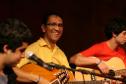 professora Dani também tem participação fundamental no grupo de performance “Cordas e Compassos”, que é coordenado pelo professor Jonas Nascimento, também responsável pelo Modulado de Violão. 