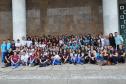 Os estudantes do Colégio Estadual do Paraná (CEP) participaram, nesta quarta-feira (13), do encontro com o campeão mundial de futebol Pelé, promovido pelo Governo do Estado no Palácio Iguaçu, em Curitiba, para o lançamento da campanha Amigo do Esporte.