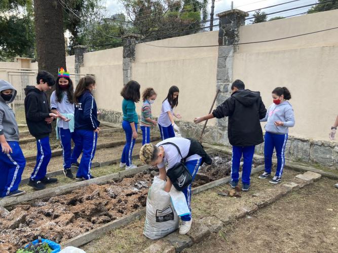 Projeto revitaliza a horta do CEP