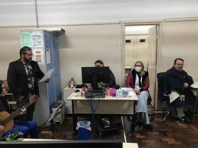 Divisão Educacional Variados