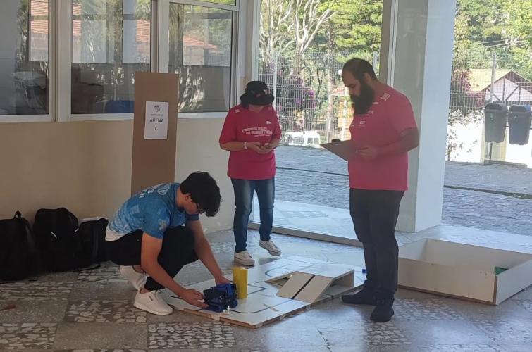 robotica_aberto_no_CEP