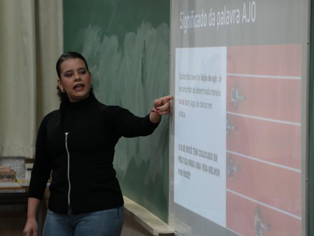 palestra_Natana_Brito_tecnico_em_administracao