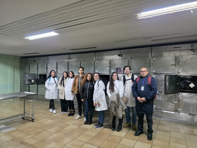 Turma do Saúde Bucal visita Museu Forense
