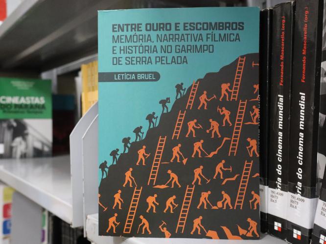 Exemplar doado à biblioteca do CEP