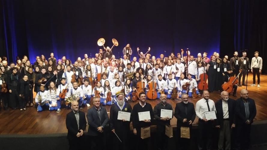Participação da Orquestra Sinfônica e Coro do CEP em evento em Chapecó