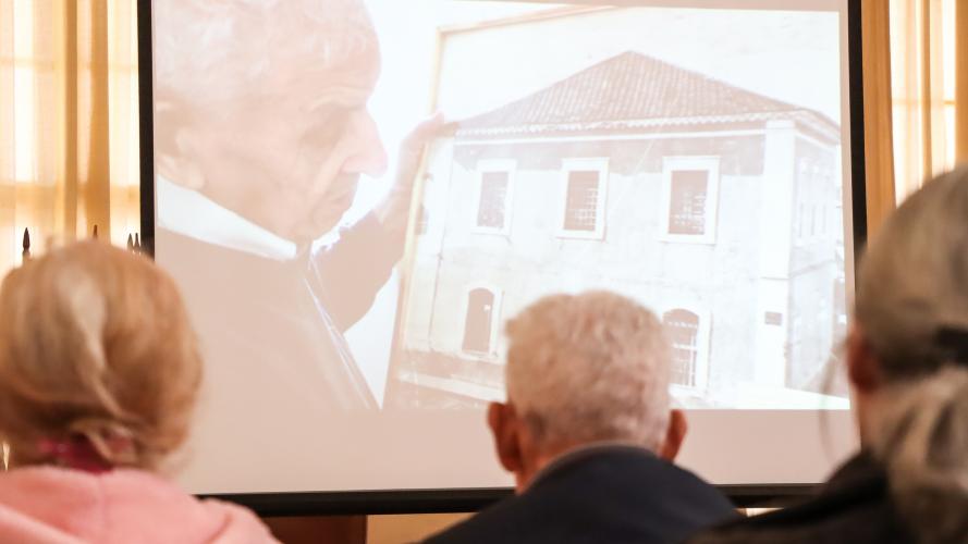 Sessão de exibição do documentário sobre Seu Dante