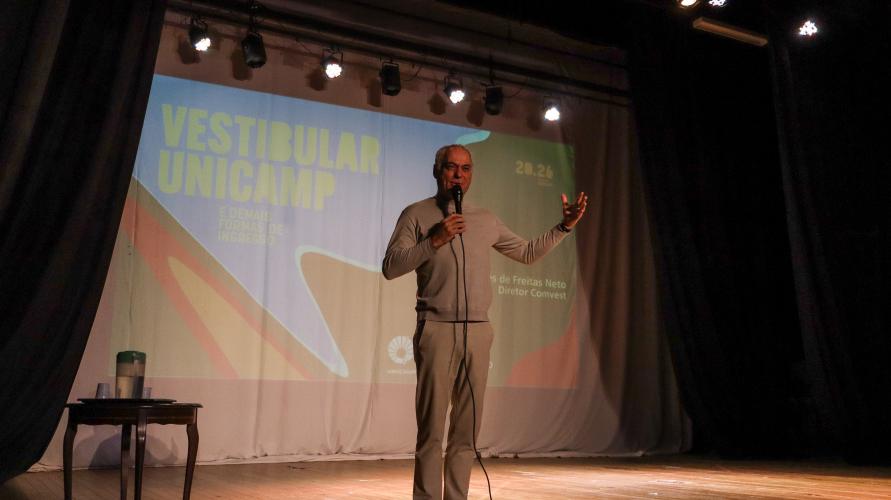 Professor da Unicamp faz palestra no CEP