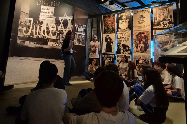 Turma em visita ao Museu do Holocausto