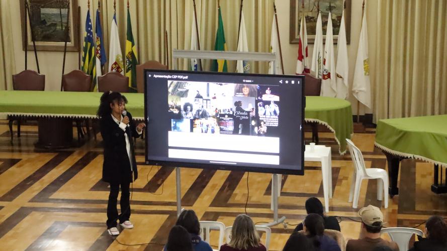 Patrícia Ressurreição em palestra no CEP