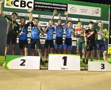 estudantes_medalhas_ciclismo_Maringa