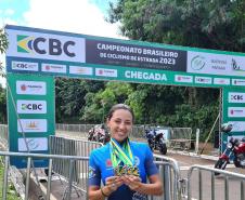 estudantes_medalhas_ciclismo_Maringa
