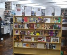 biblioteca_estante_consciencia_negra
