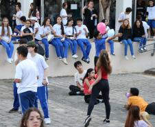 flash_mob_dancep_escolinha_de_arte