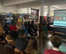 chordata_palestra_Juliane_e_Celine_PAV