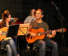 recital_escolinha_de_arte_80_anos_paulo_leminski_out2024