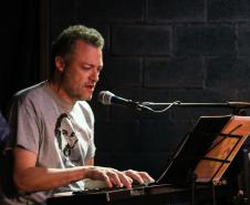 recital_escolinha_de_arte_80_anos_paulo_leminski_out2024