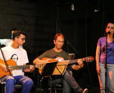 recital_escolinha_de_arte_80_anos_paulo_leminski_out2024
