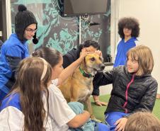 estudantes_da_sala_de_recursos_em_visita_ao_Coritiba