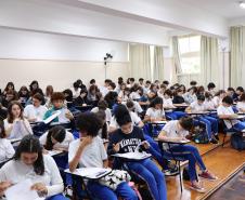 Estudantes do Curcep fazem prova