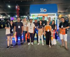 estudantes do técnico em edificações no expo deconcrete