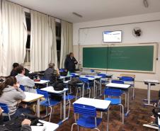 Torreal ministra palestra na sala de aula