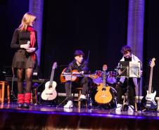 Apresentações da Escolinha de Arte no Canal da Música