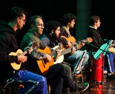 Apresentações da Escolinha de Arte no Canal da Música