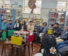 Estudantes de Paranaguá em visita ao CEP
