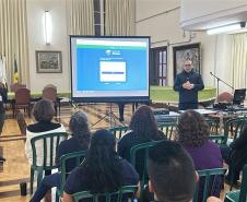 Candidatos e candidatas ao Saúde Bucal em palestra de orientação