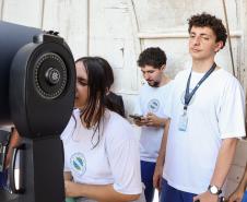 Estudantes no Observatório Astronômico do CEP