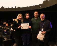 Estudantes e professores recebem certificação da Unesp