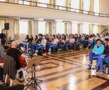 Aula de História do Brasil, com música