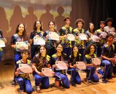 Estudantes atletas recebem premiação