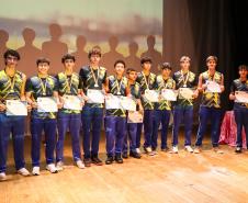 Estudantes atletas recebem premiação