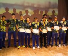 Estudantes atletas recebem premiação