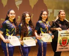 Estudantes atletas recebem premiação