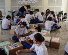 Estudantes participando das mostras de Conhecimento e da Educação Profissional