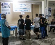 Estudantes participando das mostras de Conhecimento e da Educação Profissional