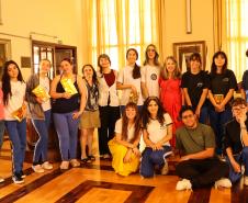 Homenagem a monitores do Centro de Memória