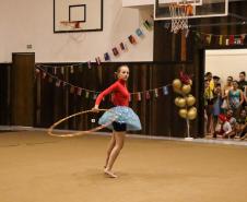 Ginastas do CEP na apresentação do Ginástica de Gala